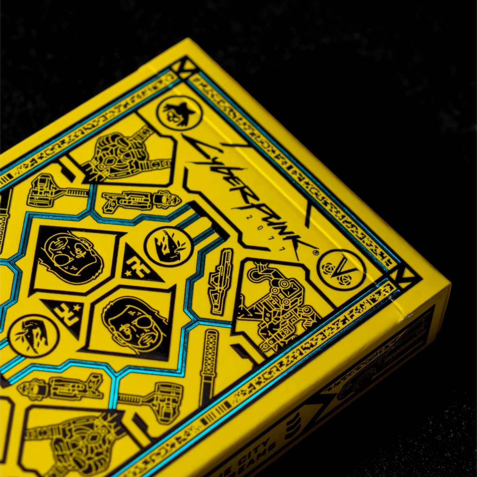 Cyberpunk 2077 Playing Cards - Collectors Edition - Image 4